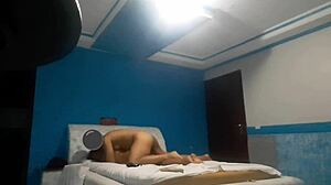 मैं होटल में एक शानदार ब्राजीलियाई किशोर को संभोग के लिए लाया।